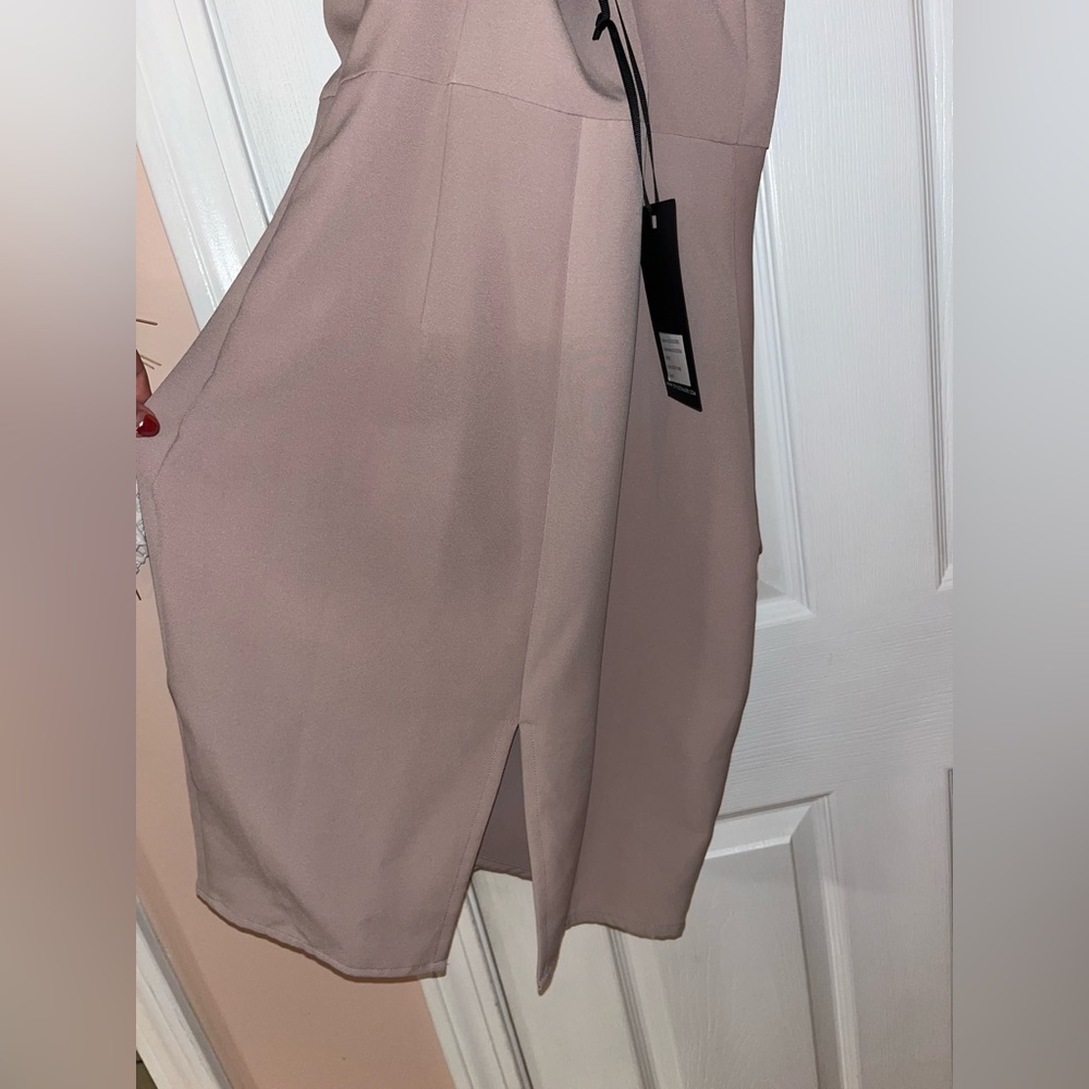 😍BRAND NEW WITH TAGS😍 STYLESTALKER GOLDSTEIN DRESS DUSTY PINK - SIZE 4 - Picture 8 of 9
